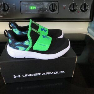 Boy's Under Armour Flash Sneakers